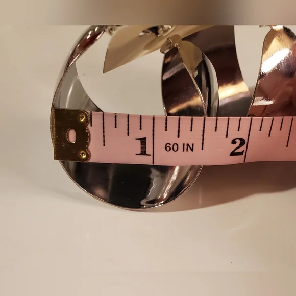 Chunky Hoop Earrings - Picture 4 of 6